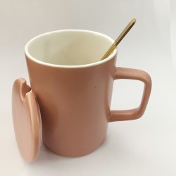 Mug con tapa y cucharilla 12x11,5x8,5